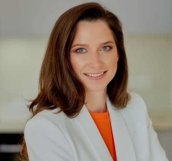 Justyna Zacharuk webinary